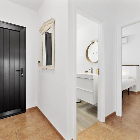 Villa 4 - Vipvipvillas Tías Εξωτερικό φωτογραφία