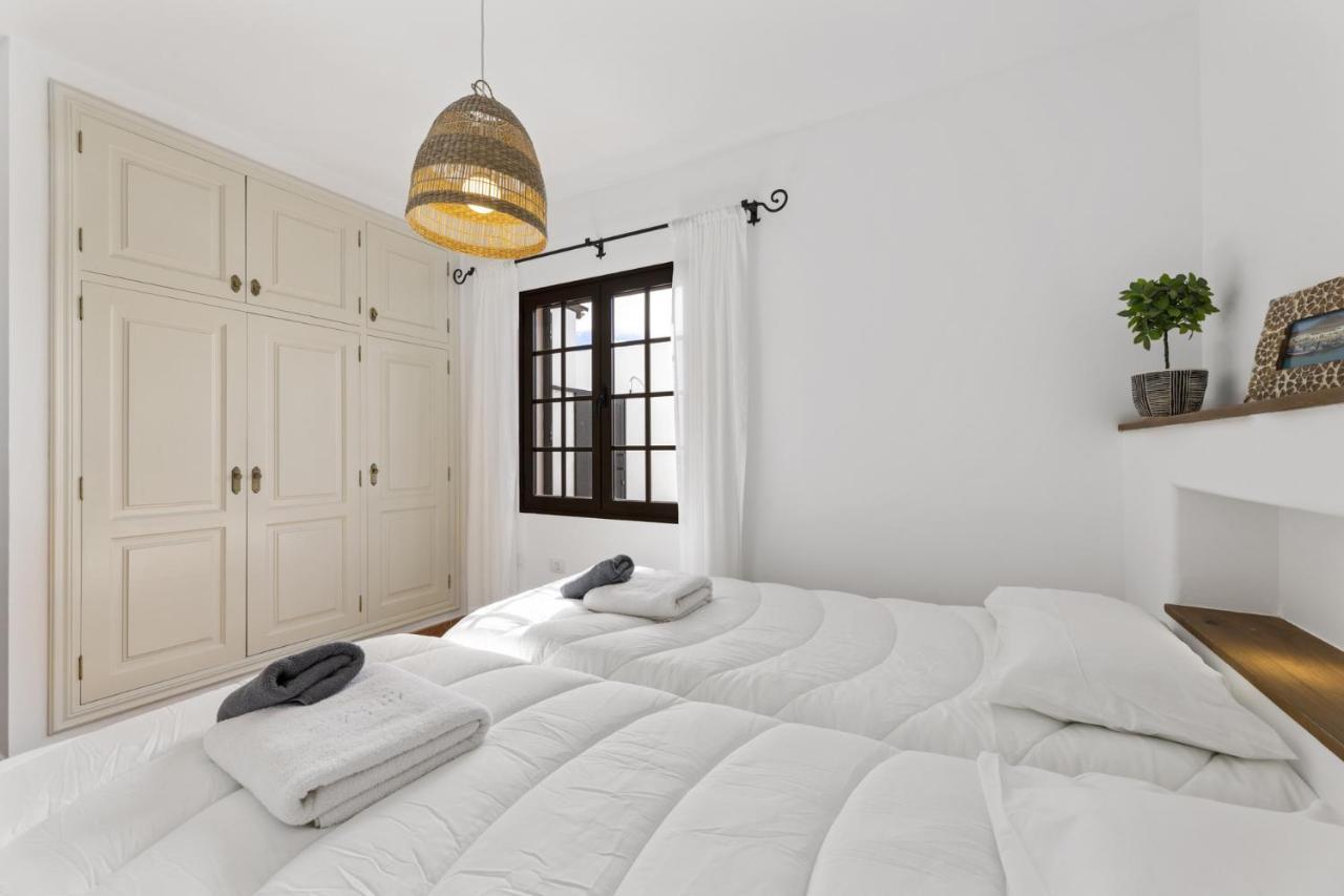 Villa 4 - Vipvipvillas Tías Εξωτερικό φωτογραφία