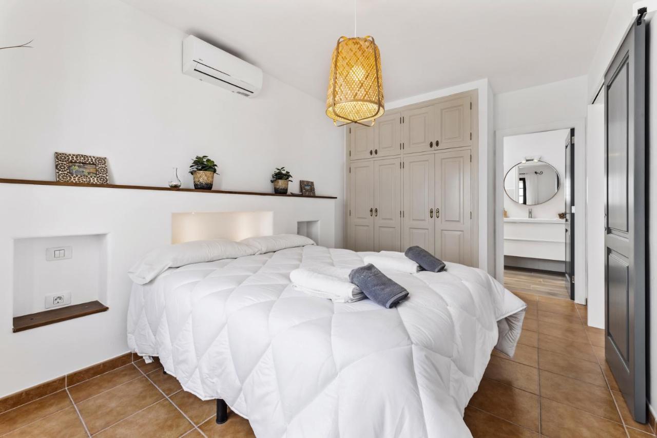 Villa 4 - Vipvipvillas Tías Εξωτερικό φωτογραφία