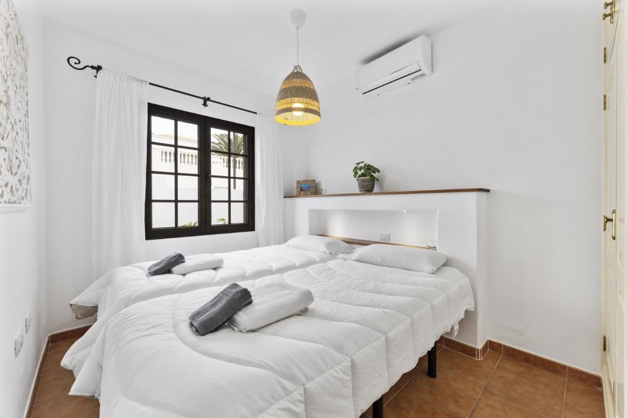 Villa 4 - Vipvipvillas Tías Εξωτερικό φωτογραφία